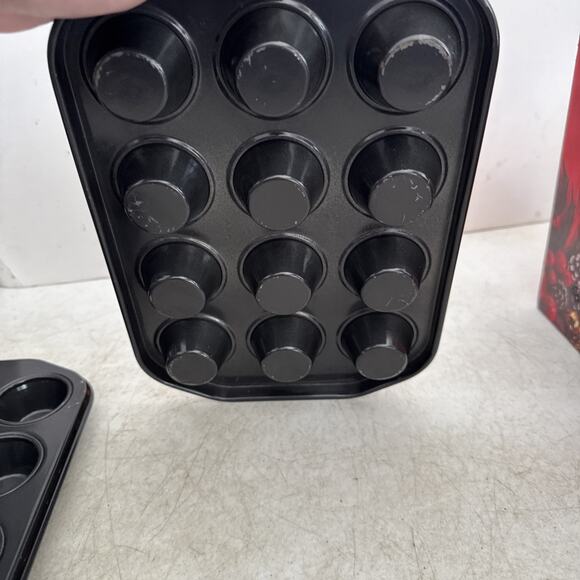 Ekco~Two Sets of 12 Cavity Small Muffin/ Cake Pans Made In USA Vintage - Picture 9 of 10